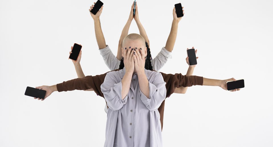 Six easy ways to temper your smartphone addiction.