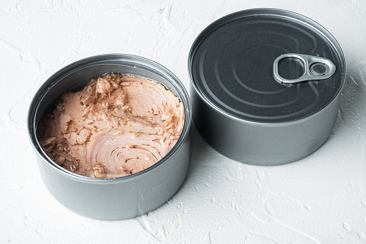 Why not create a healthy meal with tuna canned in oil