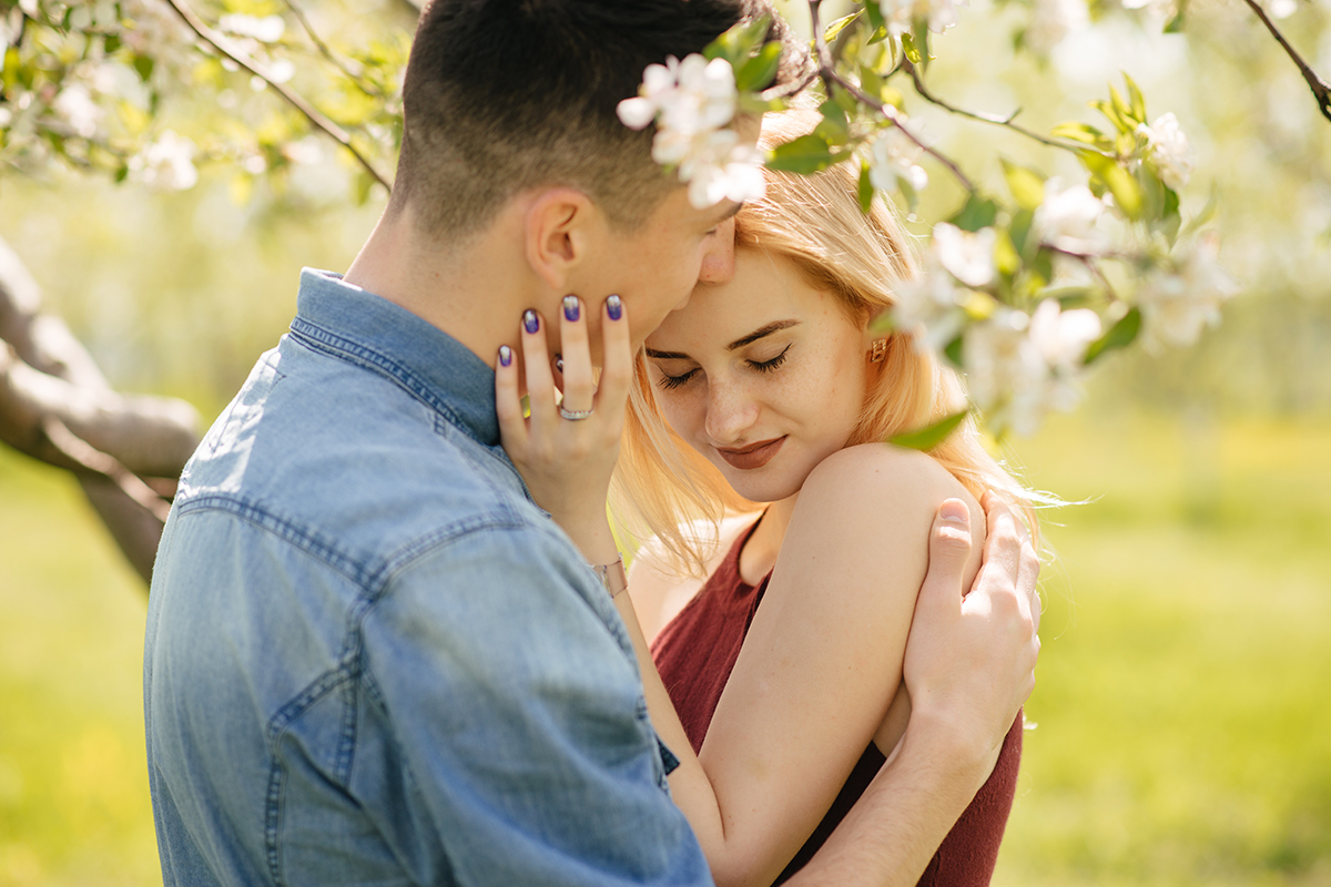 Love in spring – The science behind the season for love