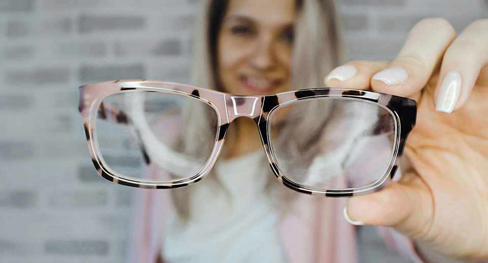 How to choose the perfect style of eyeglasses.