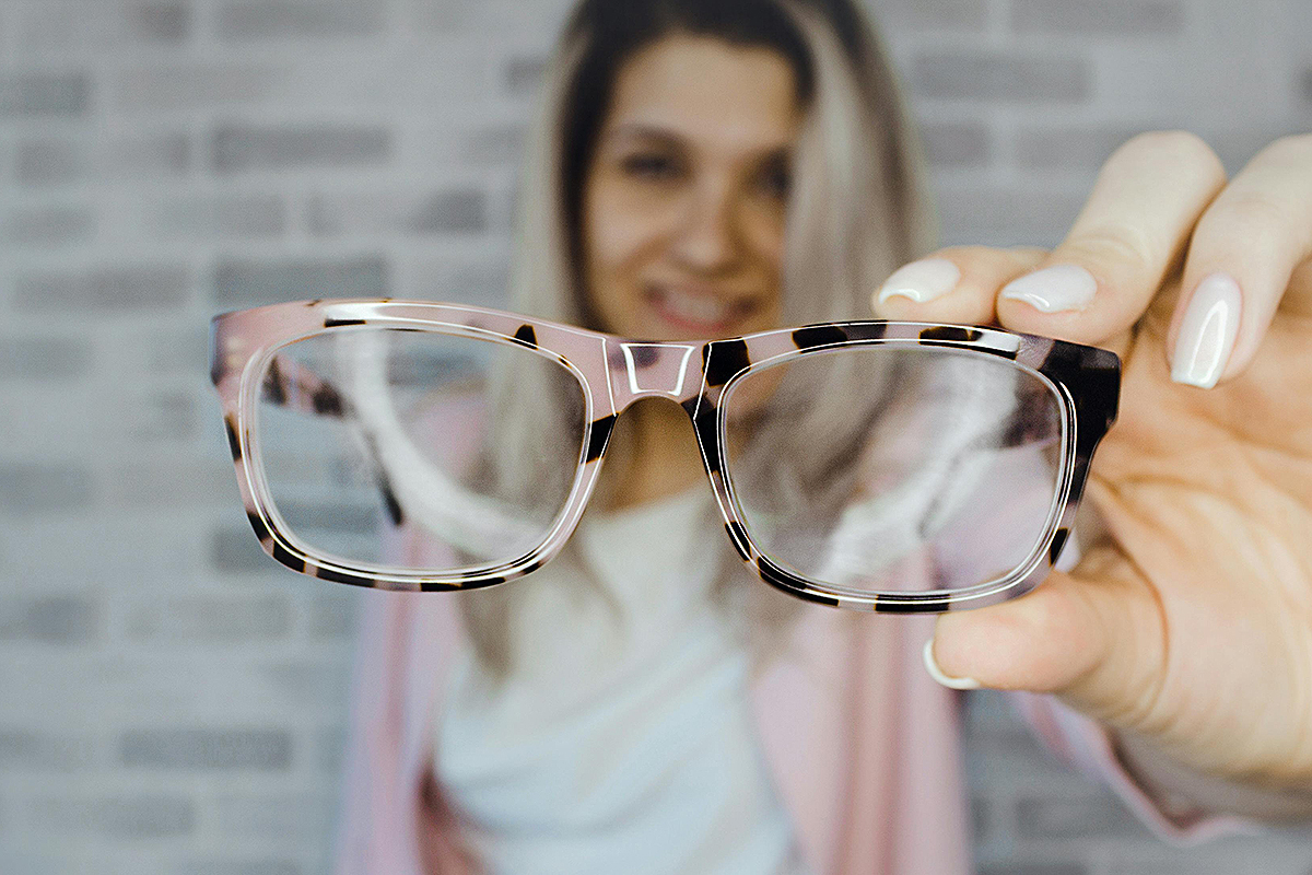 How to choose the perfect style of eyeglasses